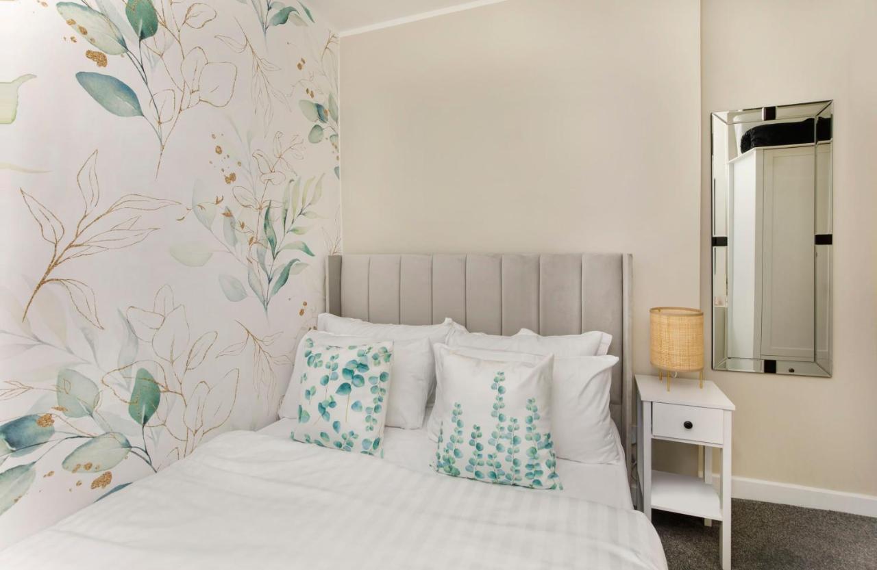 The Dodsworth Modern 4 Bedroom House, Sleeps 8 Casa de férias York
